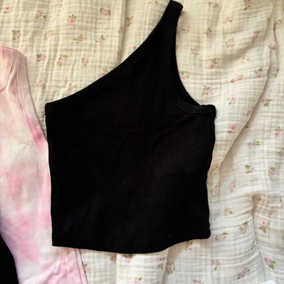 Tank Top Bundle - Picture 5 of 7